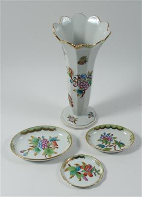 1 Vase Höhe 22 cm, - Antiquitäten