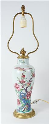 Tischlampe im Famille rose Stil, - Antiques