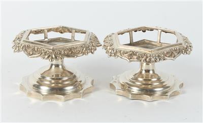 Zwei Alt Wiener Silber Gewürzschälchen, - Antiques