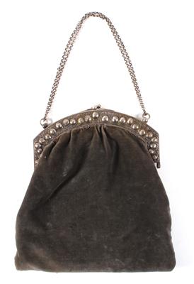 Tasche mit Silberbügel und Kette, - Antiquariato