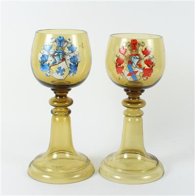 2 Gläser mit verschiedenen Wappen und Widmungen, - Antiques