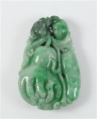 Jadeanhänger, - Antiques