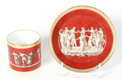 Tasse und Untertasse mit mythologischen Darstellungen, - Antiques