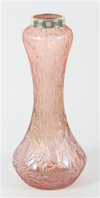 Vase mit englischer Silbermontierung, - Antiques