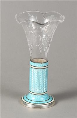 Vase mit Silbermontierung, - Glass
