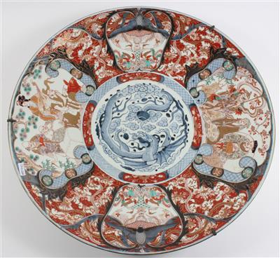 Großer Imari Teller, - Asiatica e arte islamico