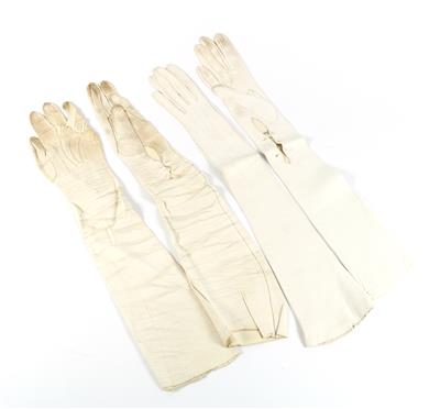 2 Lederetuis für "Taschentücher" und "Handschuhe" mit Inhalt, - Vintage móda a doplňky