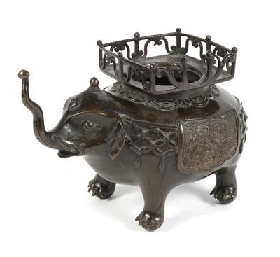 Elefant-Räuchergefäß, - Asiatica e arte islamico