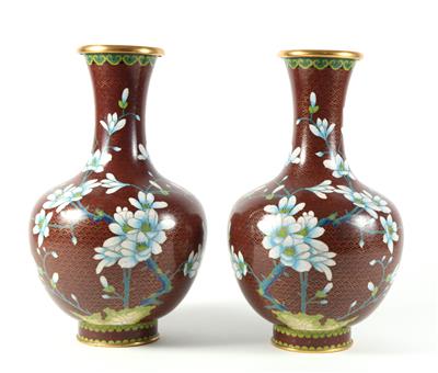 1 Paar Cloisonné Vasen, - Antiquariato