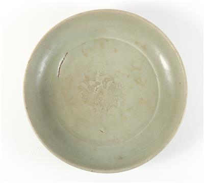 Seladon glasierte flache Schale, China, Song Dynastie - Antiquariato