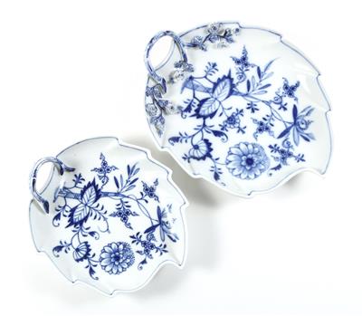 2 Meissen Zwiebelmuster Blattschalen, - Antiquariato