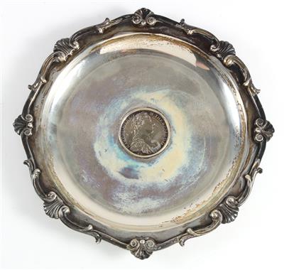 Wiener Silber Teller mit Münze Maria Theresia, - Antiquariato