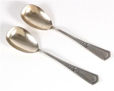 2 deutsche Silber Cremelöffel, - Antiques