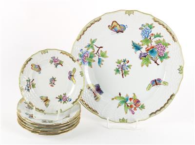 6 kleine Dessertteller Dm. 15,5 cm, 1 runde Platte Dm. 27,5 cm, - Antiques