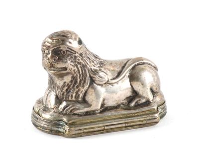 Barocke Silber Deckeldose in Form eines Löwen, - Antiquariato