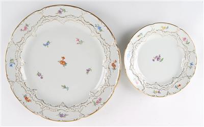 8 Meissen Dessertteller, 1 runde Platte, - Antiquariato