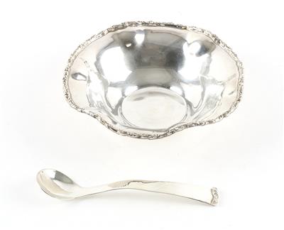 Silber Schale mit Löffel, - Antiques