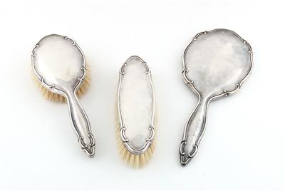Silber Handspiegel, Kleiderbüste und Gewandbürste, - Stříbro