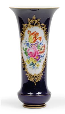 Vase, - Antiques