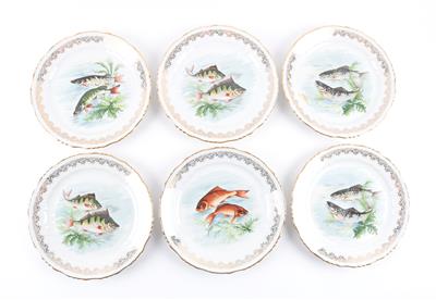 12 Fischteller, 1 ovale Platte, - Antiquariato