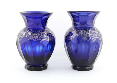 2 Vasen mit Silberauflage, - Antiques