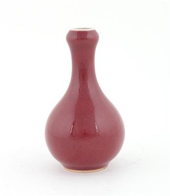 Vase mit Ochsenblutglasur, - Antiquariato
