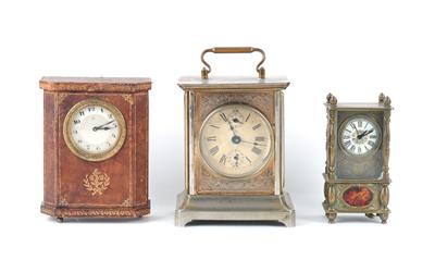 Konvolut von drei Tischuhren - Antiquitäten, Uhren, historische wissenschaftliche Instrumente und Modelle