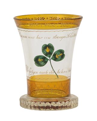 Ranftbecher mit Kleeblatt und den goldenen Symbolen für "Glaube, Liebe, Hoffnung", - Antiques