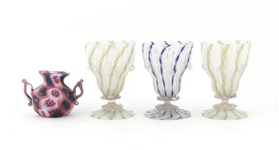3 Gläser und 1 Vase, - Antiquitäten