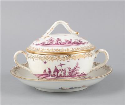 Deckelgefäß mit Untertasse, - Antiques