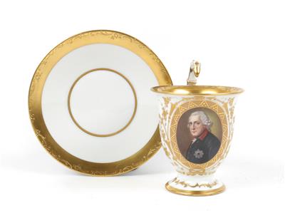 Friedrich der Große Tasse mit Untertasse, - Starožitnosti