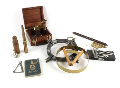 Konvolut technischer Instrumente: - Antique Scientific Instruments, Globes and Cameras