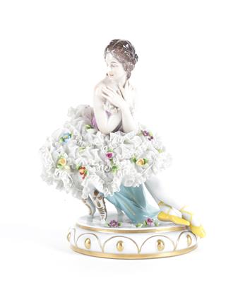 Sitzende Ballerina, - Antiques