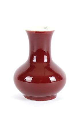 Vase mit Ochsenblutglasur, - Antiques
