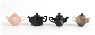 4 Miniatur Teekannen, - Antiquitäten