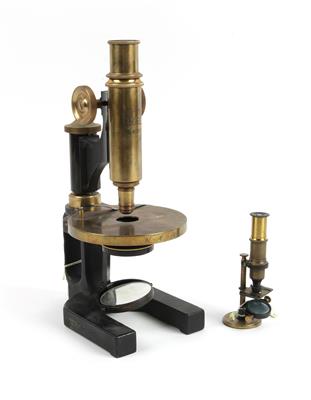 Zwei Mikroskope - Antiquitäten