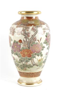 Satsuma Vase, - Antiques