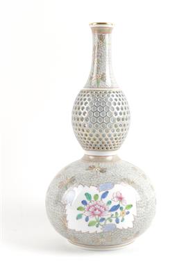 Vase in Kalebassenform, - Antiquitäten