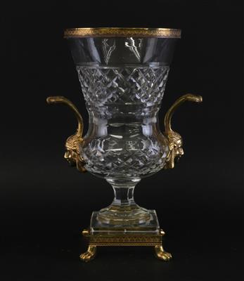 Vase mit "bronze dore" Fassungen, - Antiques