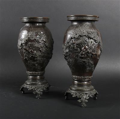 Paar Bronzevasen - Asiatica e Arte