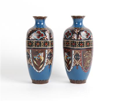 Paar Cloisonné Vasen, - Asiatica e Arte