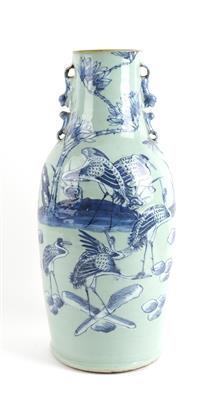 Seladon glasierte Vase, - Antiques