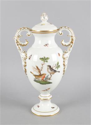 Deckelvase mit Henkeln, - Summer auction Antiques