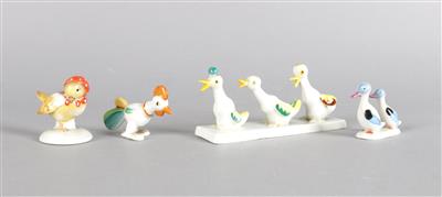 3 Enten, 2 Enten, 1 Hahn, Küken mit Kopftuch, - Sommerauktion Antiquitäten