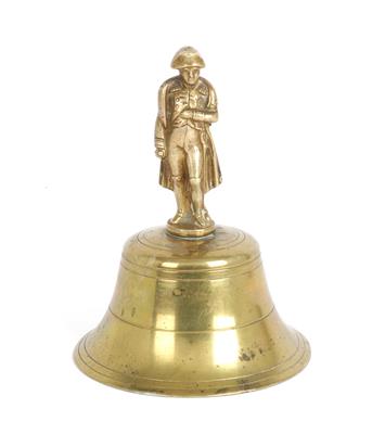 Tischglocke mit Napoleon I., - Summer auction Antiques