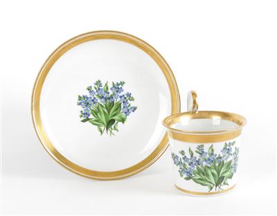 Tasse mit Untertasse, kaiserliche Manufaktur, Wien 1823 und 1833, - Antiquitäten