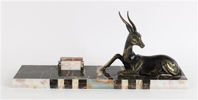 Antilope auf Marmorplinthe, - Antiquariato