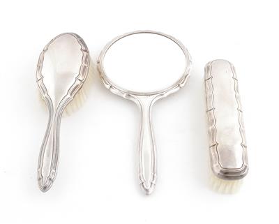 Silber Handspiegel, Kleiderbüste und Haarbürste, - Antiquariato
