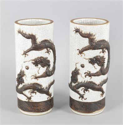 Paar zylindrische Vasen, - Antiquitäten