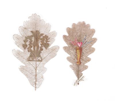 Zwei skelettierte Eichblätter, - Antiques